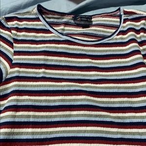 american eagle cropped t shirt